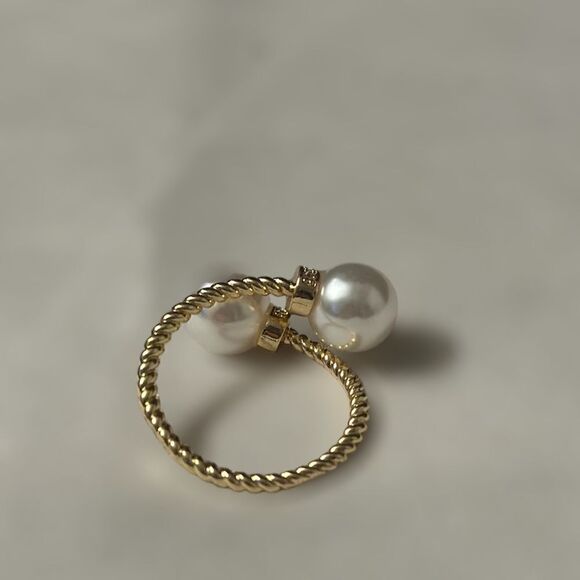 Gold Plated double Pearl Ring - Picture 3 of 3